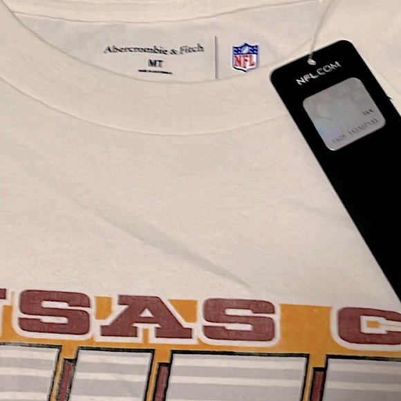 ABERCROMBIE & FITCH • MENS Official NFL CHIEFS Vintage Graphic Tee (M T) *NWT* - Picture 3 of 5